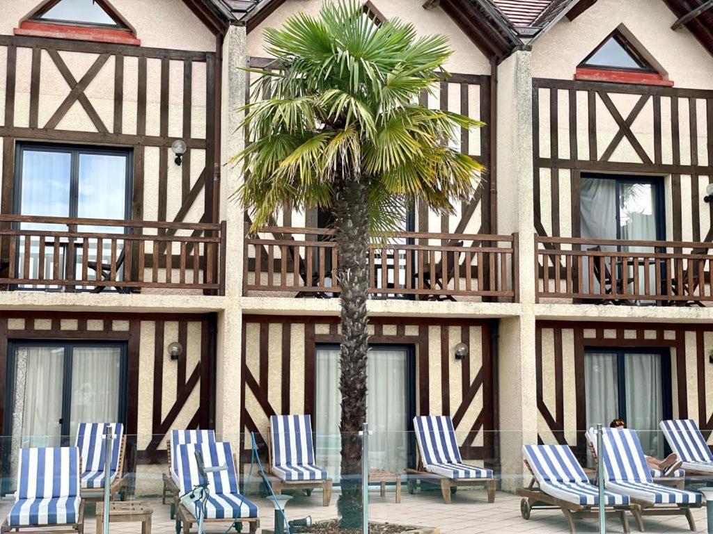 Logis Le Clos Deauville Saint Gatien Luaran gambar