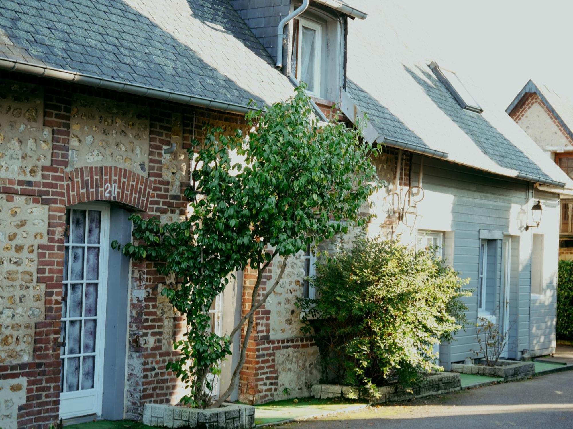 Logis Le Clos Deauville Saint Gatien Luaran gambar